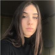 Sono Sabina, ho studiato finanza e lavoro attualmente come Portfolio Manager